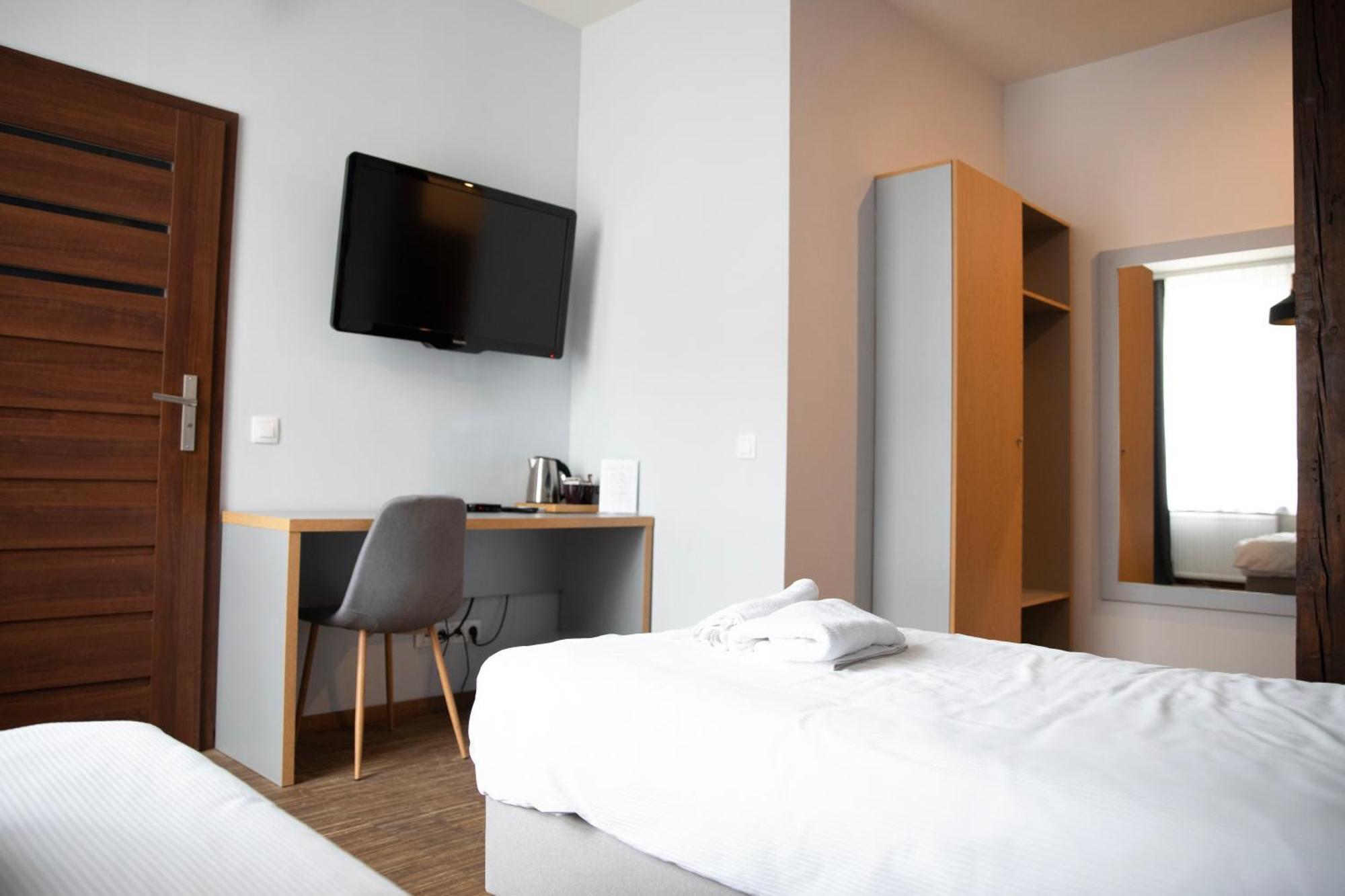 New Adler Bed & Breakfast Łódź Exteriör bild